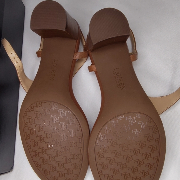 NIB Lauren Ralph Lauren Wescott Brown T-Strap Sandals - Picture 3 of 7